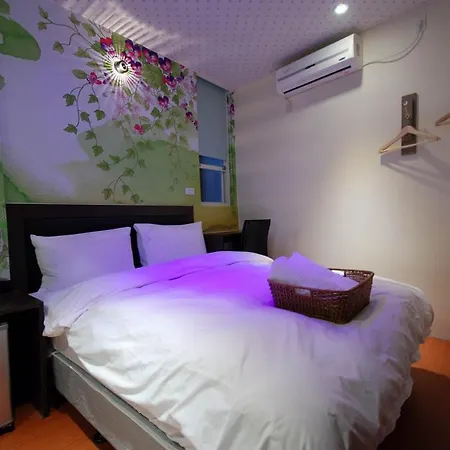 Happiness Inn-2