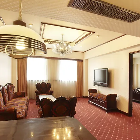 Emperor Hotel-3