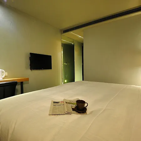 Forward Suites II-2