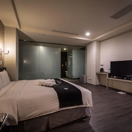 Urbanone Hotel-3
