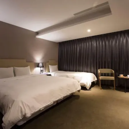 Noble Hotel-2