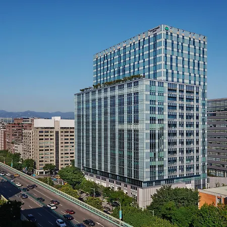 Courtyard By Marriott Taipei Downtown-3