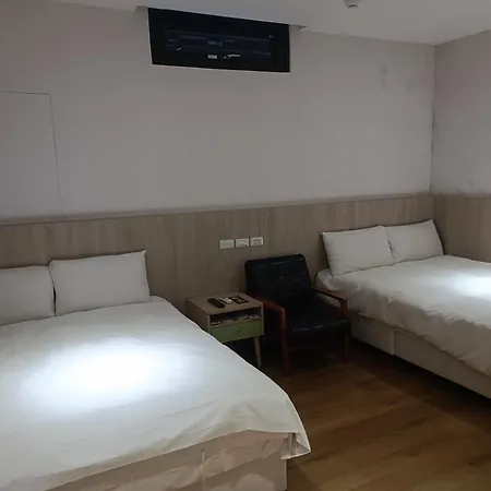 Colormix Hotel & Hostel-3