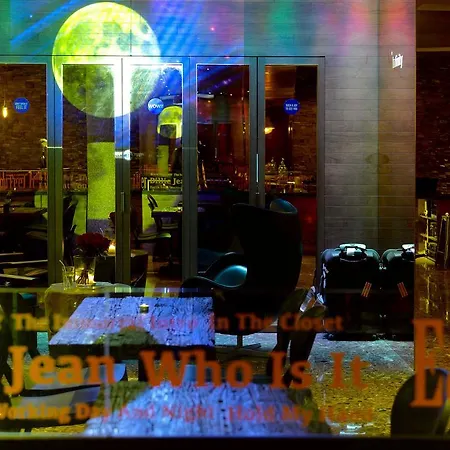 Inhouse Boutique-2