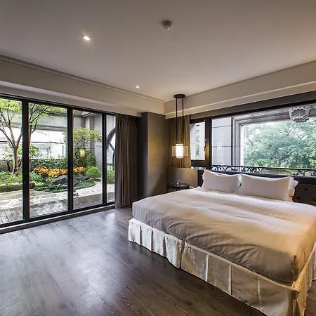 J Palace Residence-2