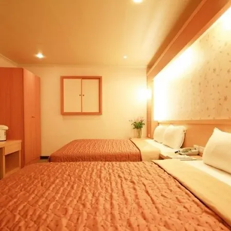 Red Cabin Inn-2