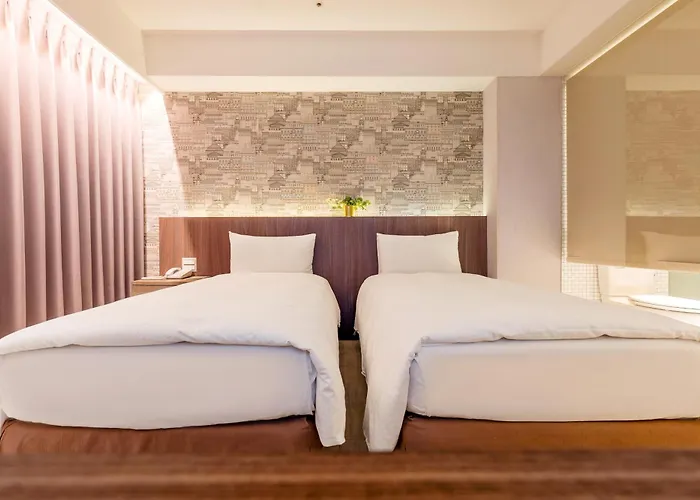 Guide Hotel Taipei Fuxing North met golfbaan